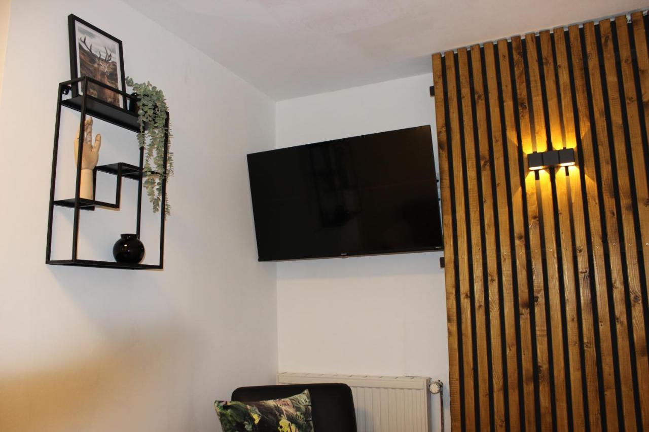 נוי וולמסטורף Kleine Souterrain Wohnung Naehe Hamburg מראה חיצוני תמונה