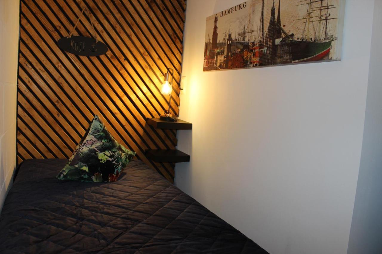 נוי וולמסטורף Kleine Souterrain Wohnung Naehe Hamburg מראה חיצוני תמונה